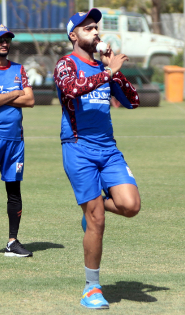 Mohammad Amir teaching emerging pacers